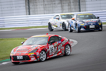 GR86/BRZ Cup 第5戦 富士 黒岩vs山﨑武司