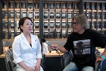 大感謝祭への道・エンボーテでハーブ蒸し&シミ取り