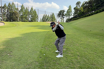 リバティゴルフレッスン・立浪和義編 5番ロングホールで黒岩バーディー！