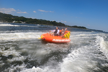 三和サービスマリン部に立浪和義&加藤愛が参加