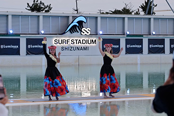 LUMINOX NIGHT SURF PARTY 〜MAGIC HOUR〜