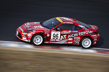 GR86/BRZ Cup 最終戦岡山 黒岩 vs 山﨑武司