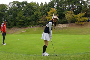 リバティゴルフレッスン・咲良菜緒編 12番ミドルホールもお上手！