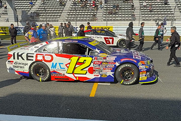 スーパー耐久 最終戦富士 愛知トヨタのメカニック体験 884号車がST-4クラスチャンピオン！