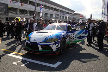 スーパー耐久 最終戦富士 愛知トヨタのメカニック体験 884号車がST-4クラスチャンピオン！