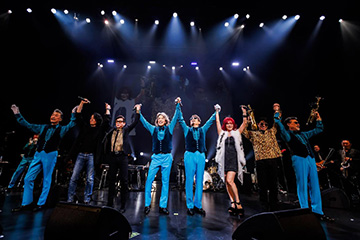 愛知トヨタ presents「黒ちゃん大感謝祭」supported フロンティアの介護 SP Day2
  鈴木雅之/佐藤善雄/桑野信義/藤井フミヤ/藤井尚之/大黒摩季/河村隆一