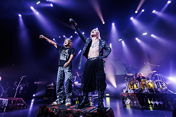 愛知トヨタ presents「黒ちゃん大感謝祭」supported フロンティアの介護 SP Day1
片翼のチキン / ASH DA HERO / 清春 / HYDE