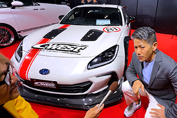 C-WEST ブース& C-WEST GIRLS