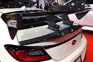 C-WEST ブース& C-WEST GIRLS