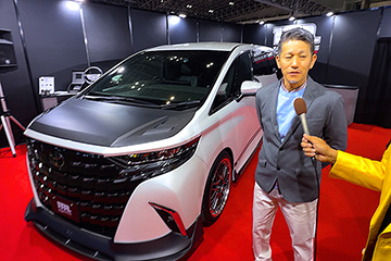 C-WEST ブース& C-WEST GIRLS