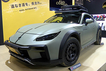 東京オートサロン　KUHLブース　KUHL OUTROADデビュー