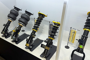 東京オートサロン　KUHLブース　KUHL OUTROADデビュー