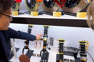 東京オートサロン　KUHLブース　KUHL OUTROADデビュー