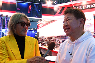 東京オートサロン2026 ヴァレンティ&アルファレックス ブース