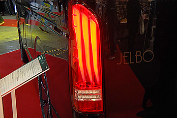 東京オートサロン2026 ヴァレンティ&アルファレックス ブース