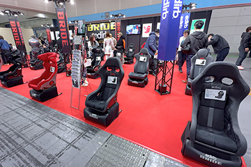 大阪オートメッセ2026 BRIDE高瀬社長と各ブースチェック