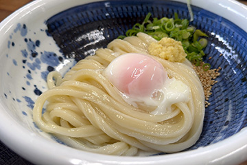 一人黒ちゃんねる in 香川 うどん&骨付鳥
