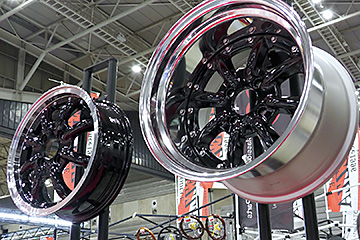 第17回ノスタルジック2デイズ2026　BRIDE高瀬社長とブース巡り