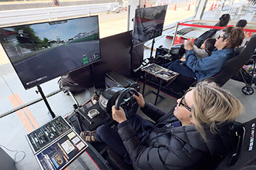 愛知トヨタ 90th記念「GO! 90! CIRCUIT FES」にプロドライバー集結！