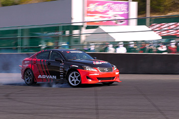 愛知トヨタ 90th記念「GO! 90! CIRCUIT FES」にプロドライバー集結！